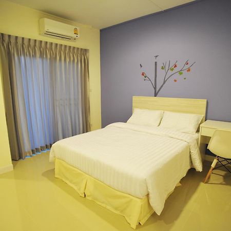 The Garden Living Hotel Bangkok Ngoại thất bức ảnh