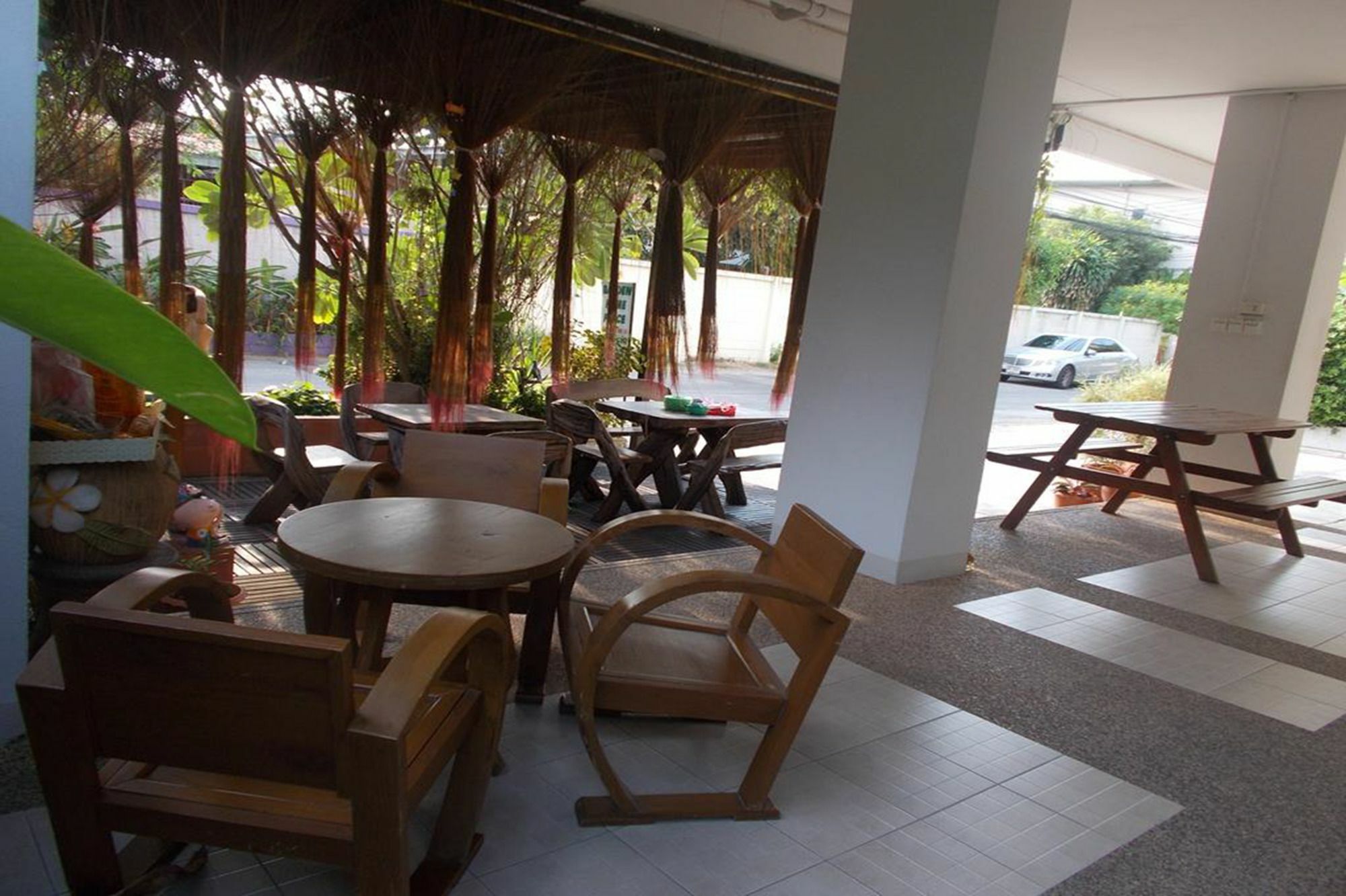 The Garden Living Hotel Bangkok Ngoại thất bức ảnh
